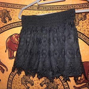 CROCHET BLACK SUMMER SHORTS